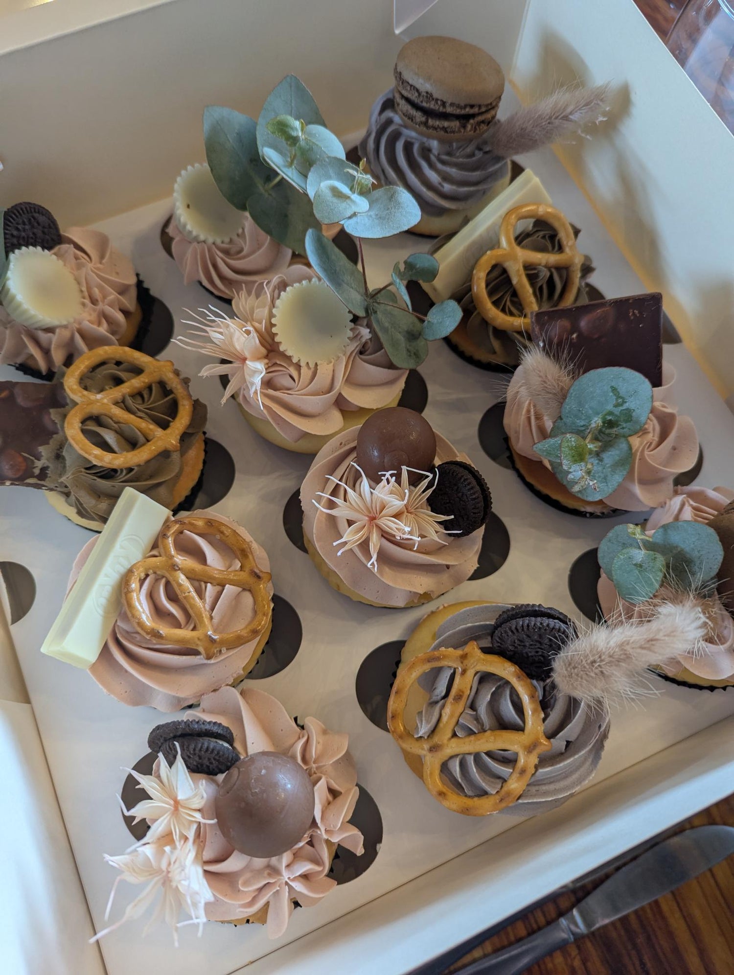 Order Cupcakes here
